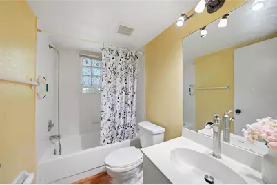 1051 Forrest Nelson Boulevard #201, Port Charlotte, FL 33952 - Photo 22
