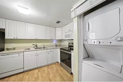 1051 Forrest Nelson Boulevard #201, Port Charlotte, FL 33952 - Photo 10