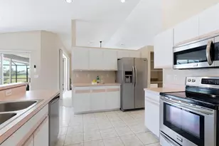 713 Rotonda Cir, Rotonda West, FL 33947 - Photo 6
