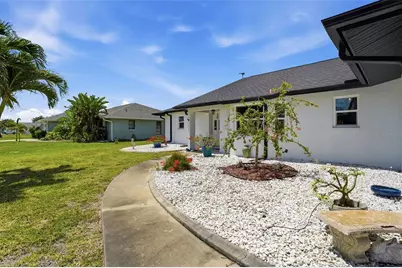 256 Mark Twain Lane, Rotonda West, FL 33947 - Photo 4