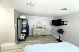 1255 Tarpon Center Dr, Venice, FL 34285 - Photo 6