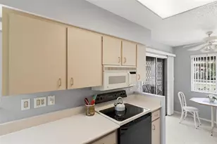 3016 Sail Pointe Cir, Venice, FL 34293 - Photo 24