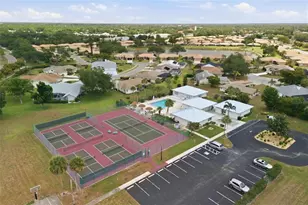 3016 Sail Pointe Cir, Venice, FL 34293 - Photo 2