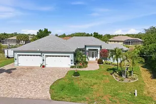 15658 Applewhite Cir, Port Charlotte, FL 33981 - Photo 4