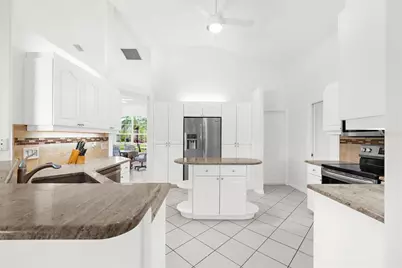 10490 Sunbury Drive, Port Charlotte, FL 33981 - Photo 8