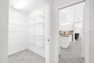 10490 Sunbury Dr, Port Charlotte, FL 33981 - Photo 14