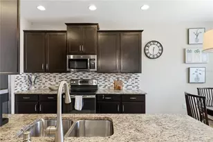 8423 Karpeal Dr, Sarasota, FL 34238 - Photo 18