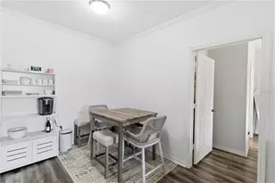 10201 Courtney Palms Blvd, Tampa, FL 33619 - Photo 8