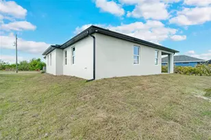 384 Baytree Dr, Rotonda West, FL 33947 - Photo 62