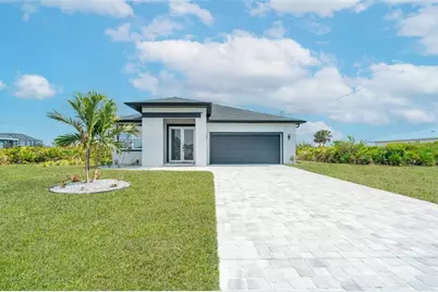 384 Baytree Drive, Rotonda West, FL 33947 - Photo 12