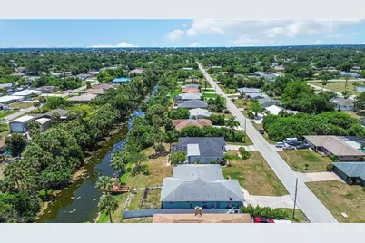 1314 Yorkshire Street, Port Charlotte, FL 33952 - Photo 52