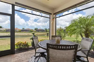 20389 Minuet Pl, Venice, FL 34293 - Photo 2