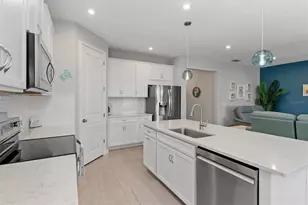 20389 Minuet Pl, Venice, FL 34293 - Photo 14