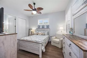 11045 Barnsley Dr, Venice, FL 34293 - Photo 30