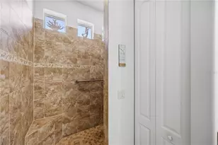 11045 Barnsley Dr, Venice, FL 34293 - Photo 46