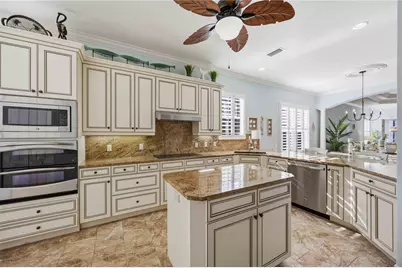 11045 Barnsley Drive, Venice, FL 34293 - Photo 14