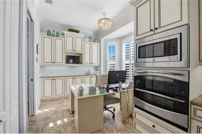 11045 Barnsley Drive, Venice, FL 34293 - Photo 16
