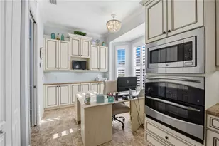 11045 Barnsley Dr, Venice, FL 34293 - Photo 16