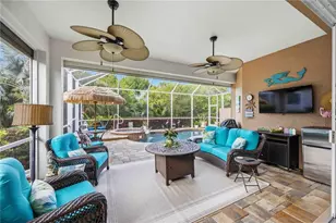 11045 Barnsley Dr, Venice, FL 34293 - Photo 2