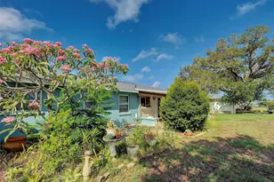 321 Shamrock Blvd, Venice, FL 34293 - Photo 8