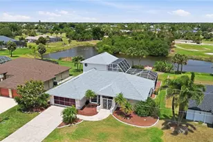 63 Clubhouse Rd, Rotonda West, FL 33947 - Photo 1