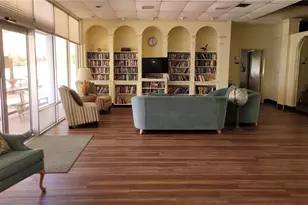 4750 Cove Cir, Saint Petersburg, FL 33708 - Photo 20