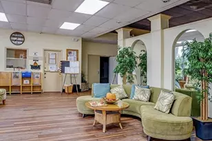 4750 Cove Cir, Saint Petersburg, FL 33708 - Photo 18