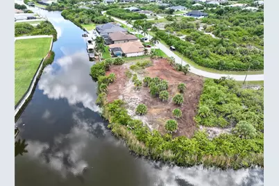 14235 Fruitport Circle, Port Charlotte, FL 33981 - Photo 6