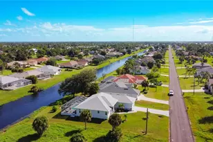 202 Long Meadow Ln, Rotonda West, FL 33947 - Photo 2