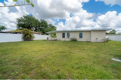 22129 Rochester Avenue, Port Charlotte, FL 33952 - Photo 36