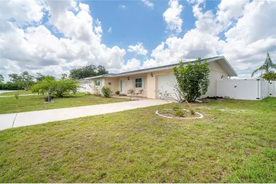 22129 Rochester Avenue, Port Charlotte, FL 33952 - Photo 2