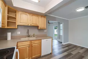 22129 Rochester Ave, Port Charlotte, FL 33952 - Photo 14