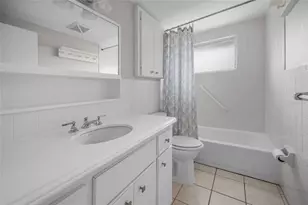 2480 Manasota Beach Rd, Englewood, FL 34223 - Photo 12