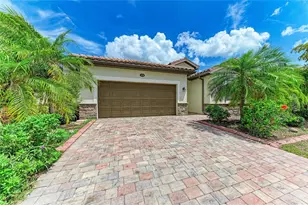 12736 Richezza Dr, Venice, FL 34293 - Photo 2