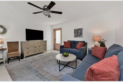700 W Venice Avenue #206, Venice, FL 34285 - Photo 8