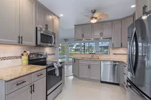 1433 Lemon Bay Dr, Englewood, FL 34223 - Photo 12