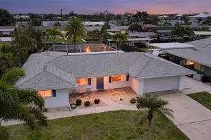 1433 Lemon Bay Dr, Englewood, FL 34223 - Photo 2