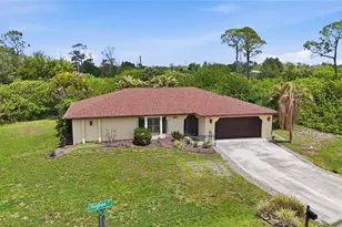 19358 Abhenry Cir, Port Charlotte, FL 33948 - Photo 2