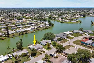 524 S Neponsit Dr, Venice, FL 34293 - Photo 1