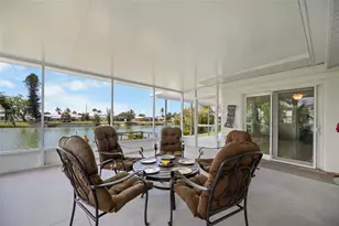 524 S Neponsit Dr, Venice, FL 34293 - Photo 1