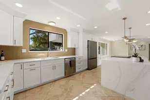 2180 W Dolphin Dr, Englewood, FL 34223 - Photo 22