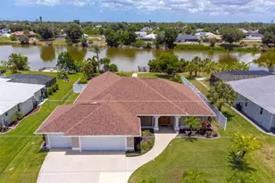 7411 Snow Dr, Englewood, FL 34224 - Photo 2