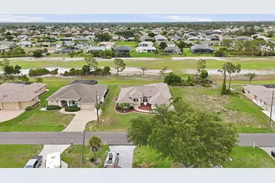 82 Pinehurst Place, Rotonda West, FL 33947 - Photo 4