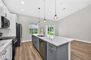 105 Cottage Pl, Rotonda West, FL 33947 - Photo 12