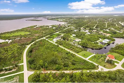 12518 Eisenhower Drive, Port Charlotte, FL 33953 - Photo 6