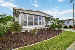 5402 Chateau Ln, Bradenton, FL 34207 - Photo 1