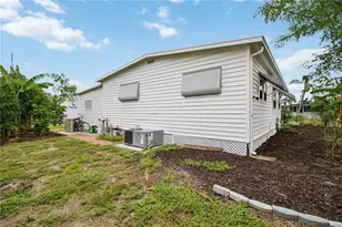 5402 Chateau Ln, Bradenton, FL 34207 - Photo 34