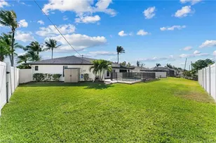 1923 SE 26th St, Cape Coral, FL 33904 - Photo 16