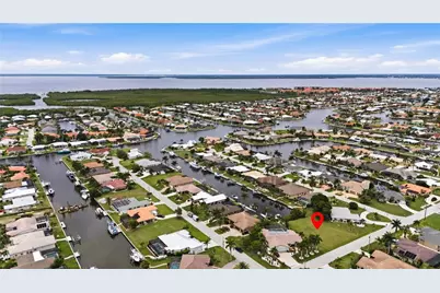 1121 Coronado Drive, Punta Gorda, FL 33950 - Photo 2