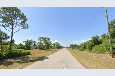 107 Antilla Drive, Rotonda West, FL 33947 - Photo 4
